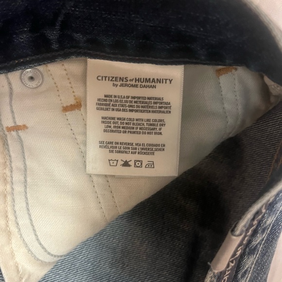 Citizens Of Humanity Relaxed Distressed Dark Blue Jeans - Picture 5 of 5